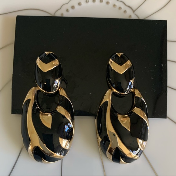 VINTAGE• Black & Gold elongated clip-on earrings - Picture 1 of 4